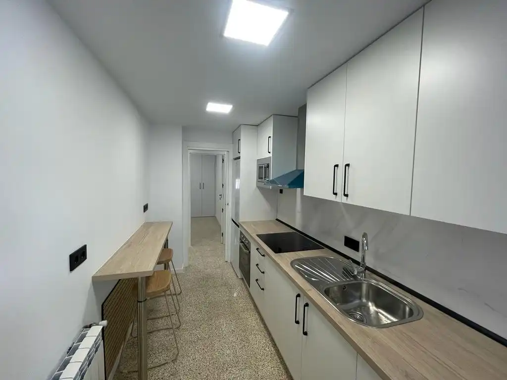 Flat for rent in Calle Ribera del Beiro, San Francisco Javier