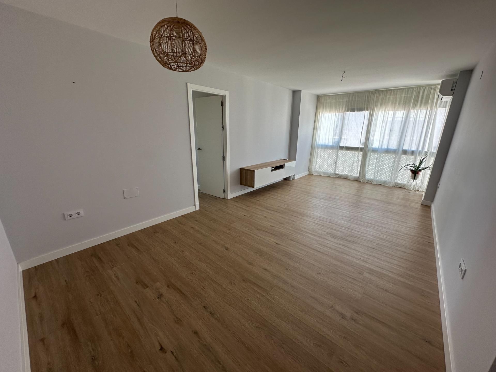 Living room of Flat to rent in  Cádiz Capital  with Air Conditioner, Heating and Terrace