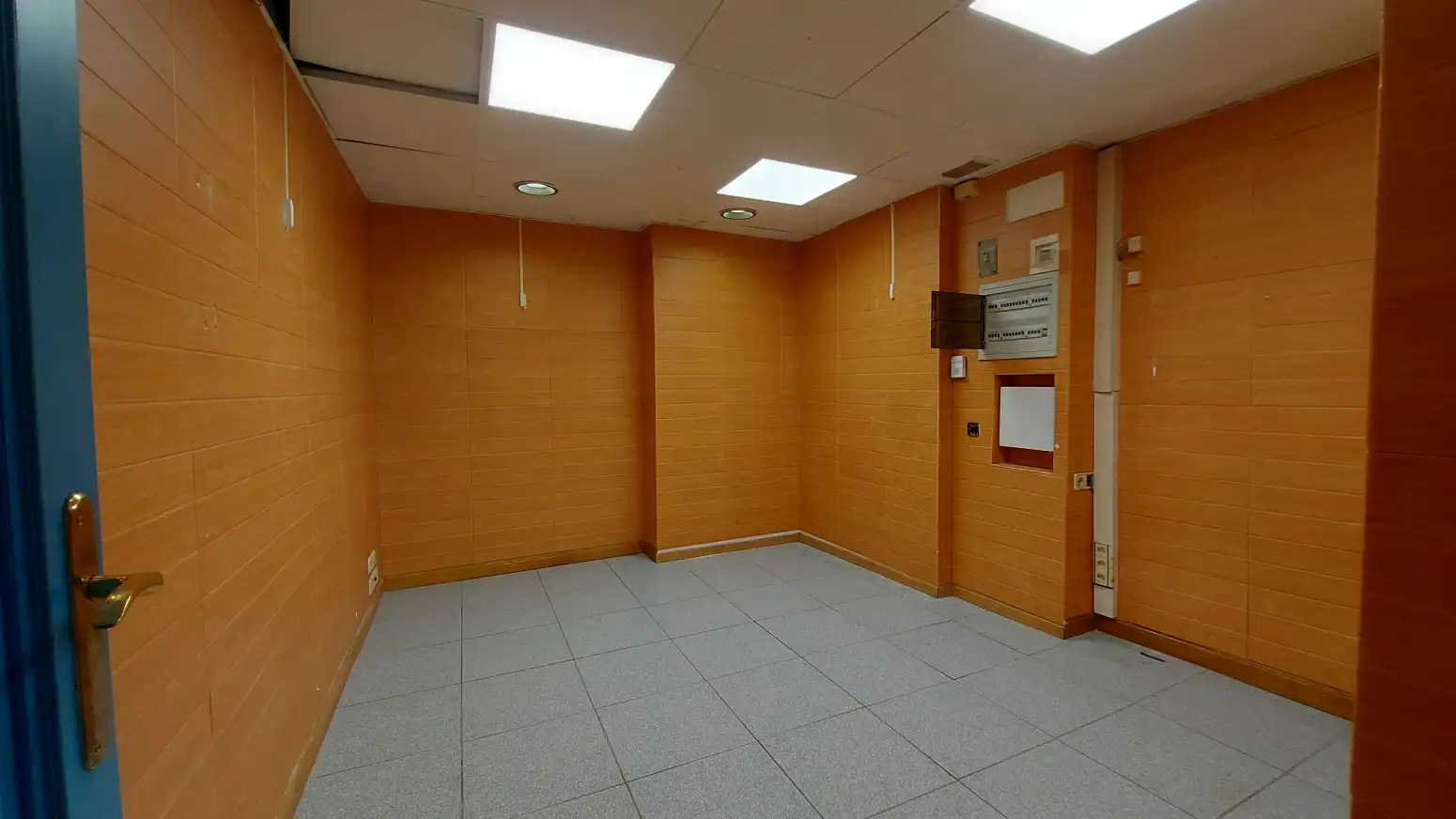 Geschaftsraum zur Miete in  Logroño