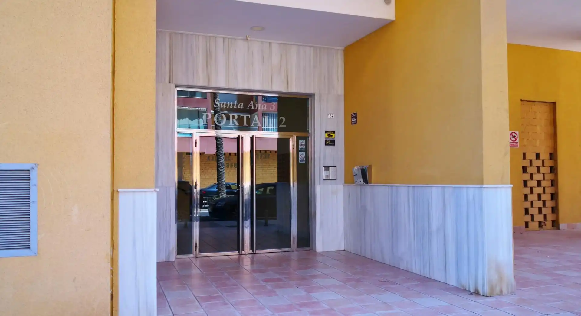 Flat for sale in Roquetas de Mar  with Air Conditioner, Furnished and Community pool