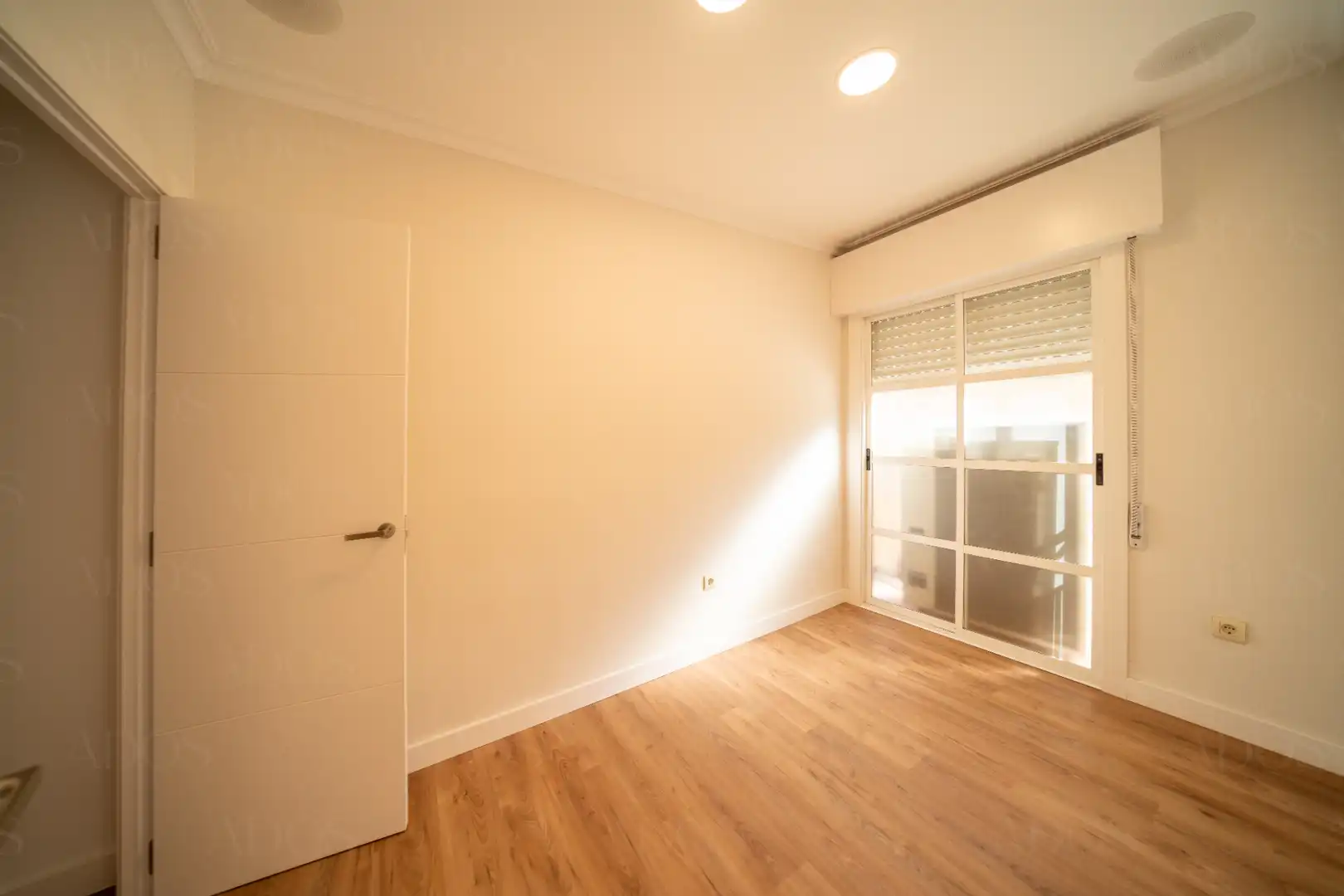 Schlafzimmer von Büro zum Verkauf in Roquetas de Mar mit Klimaanlage