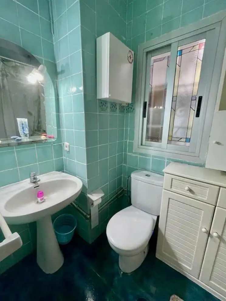 Baño de Casa o chalet en venta en Benidorm con Jardín privado, Parquet y Terraza