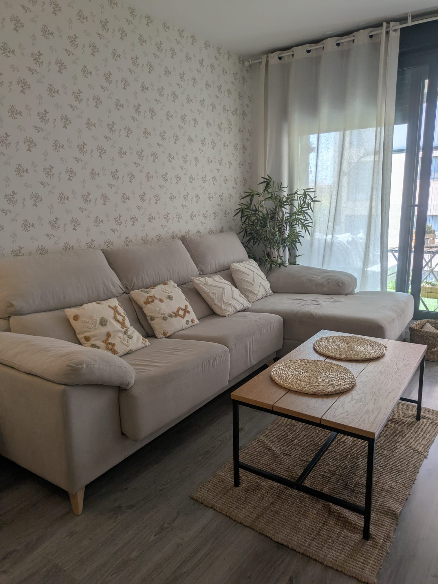 Living room of Flat for sale in  Valencia Capital  with Air Conditioner, Terrace and Storage room
