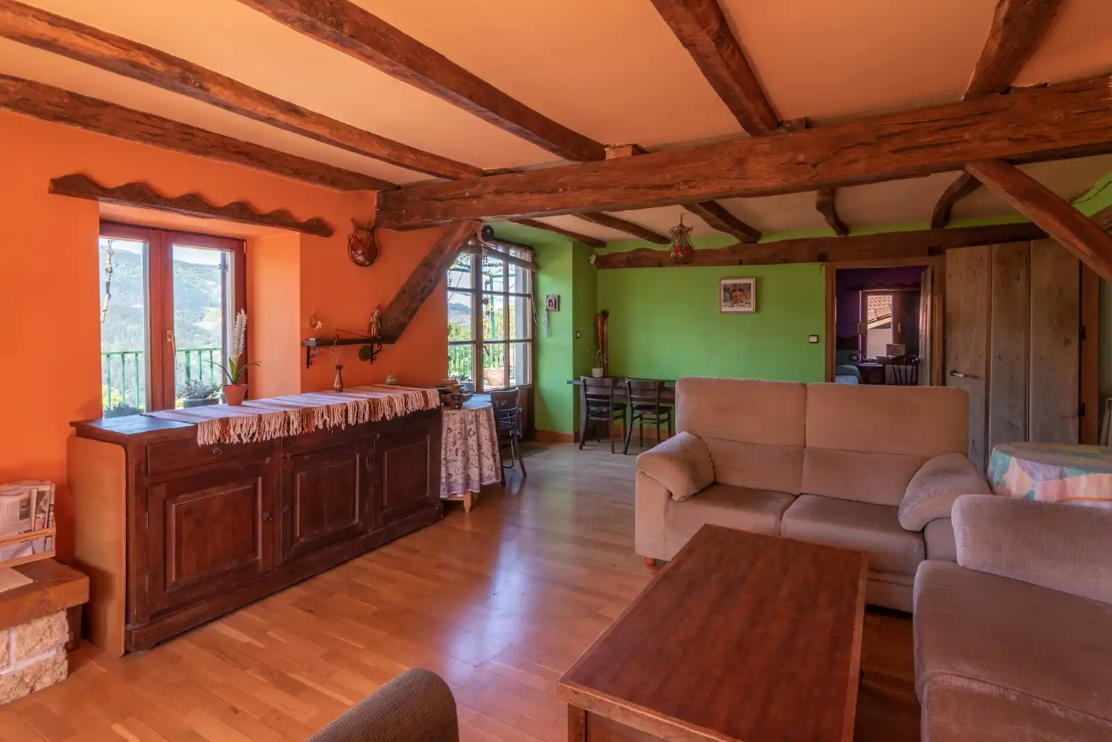 Sala d'estar de Casa o xalet en venda en Zeanuri amb Calefacció, Jardí privat i Terrassa