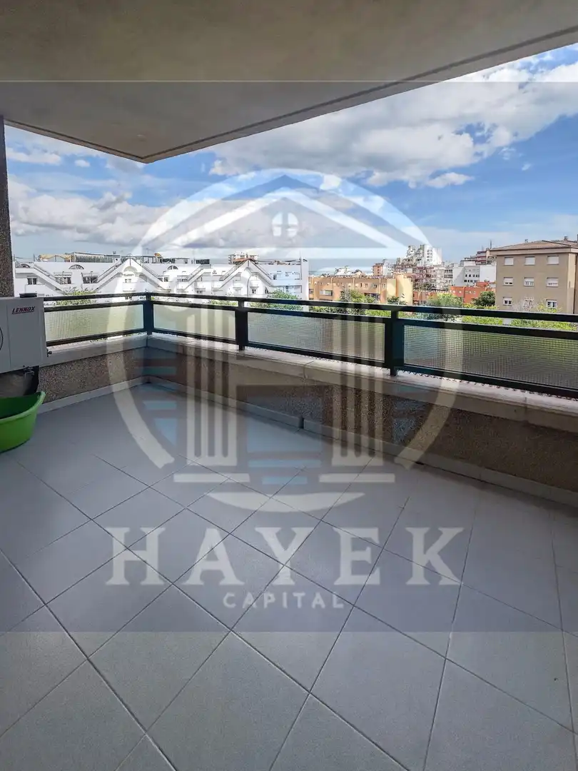 Piso con ascensor en venta en Ponent, imagen 2