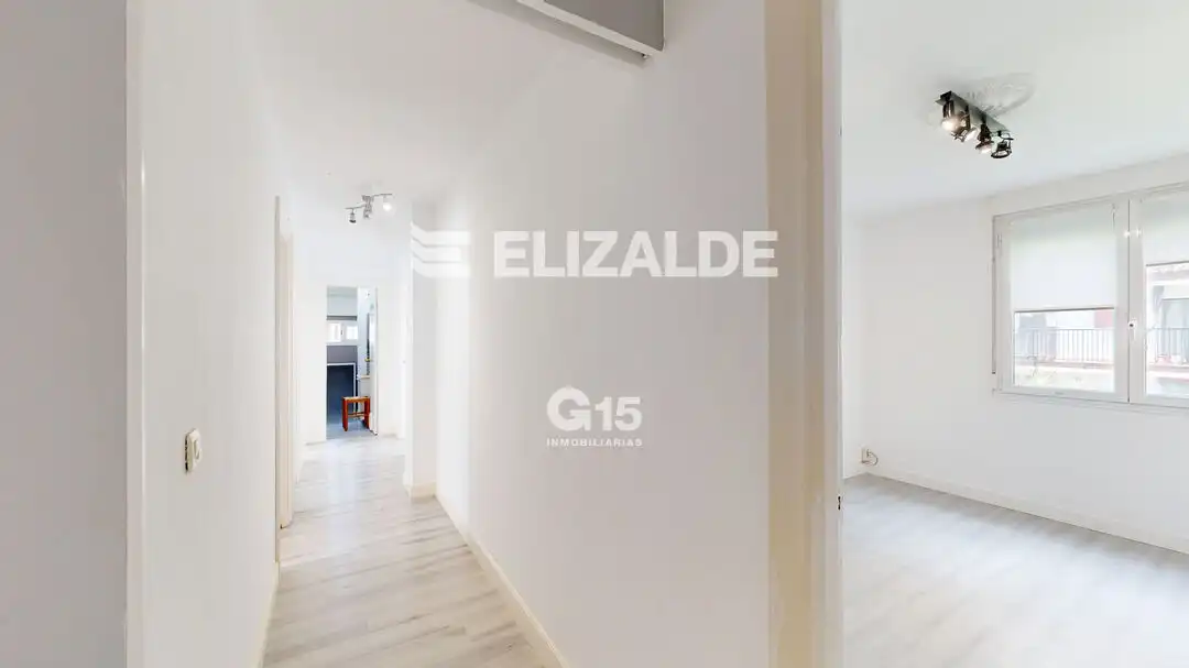 Piso en venta en Lasarte-Oria con Balcón