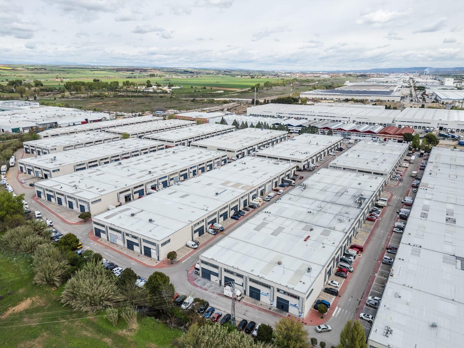 Vista exterior de Nau industrial en venda en Azuqueca de Henares