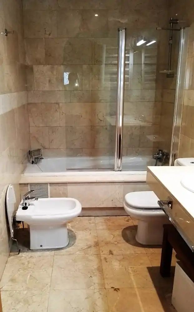 Bathroom of Flat for rent in Jerez de la Frontera  with Air Conditioner, Oven and Washing machine