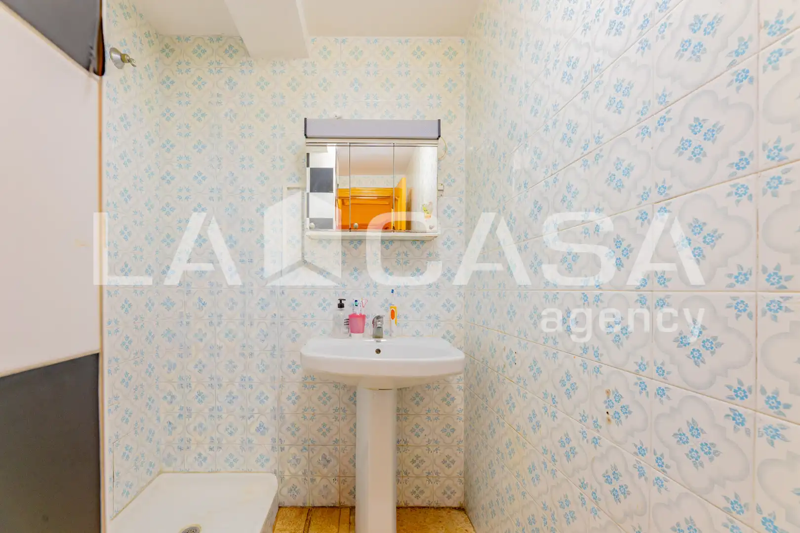 Badezimmer von Wohnung zur Miete in Valencia mit Klimaanlage, Möbliert und Balkon