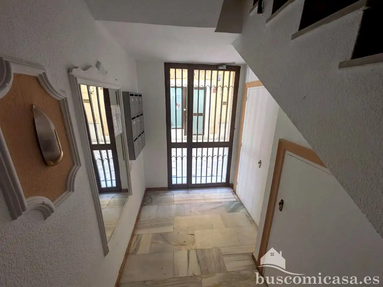 Flat for rent in Calle Canalejas, Centro ciudad