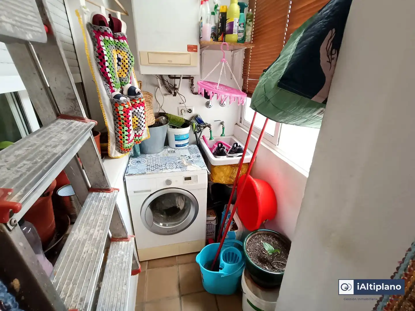 Flat for sale in Baza  with Heating and Furnished