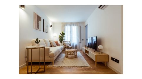 Photo 2 of Flat for rent in El Raval, Barcelona Capital
