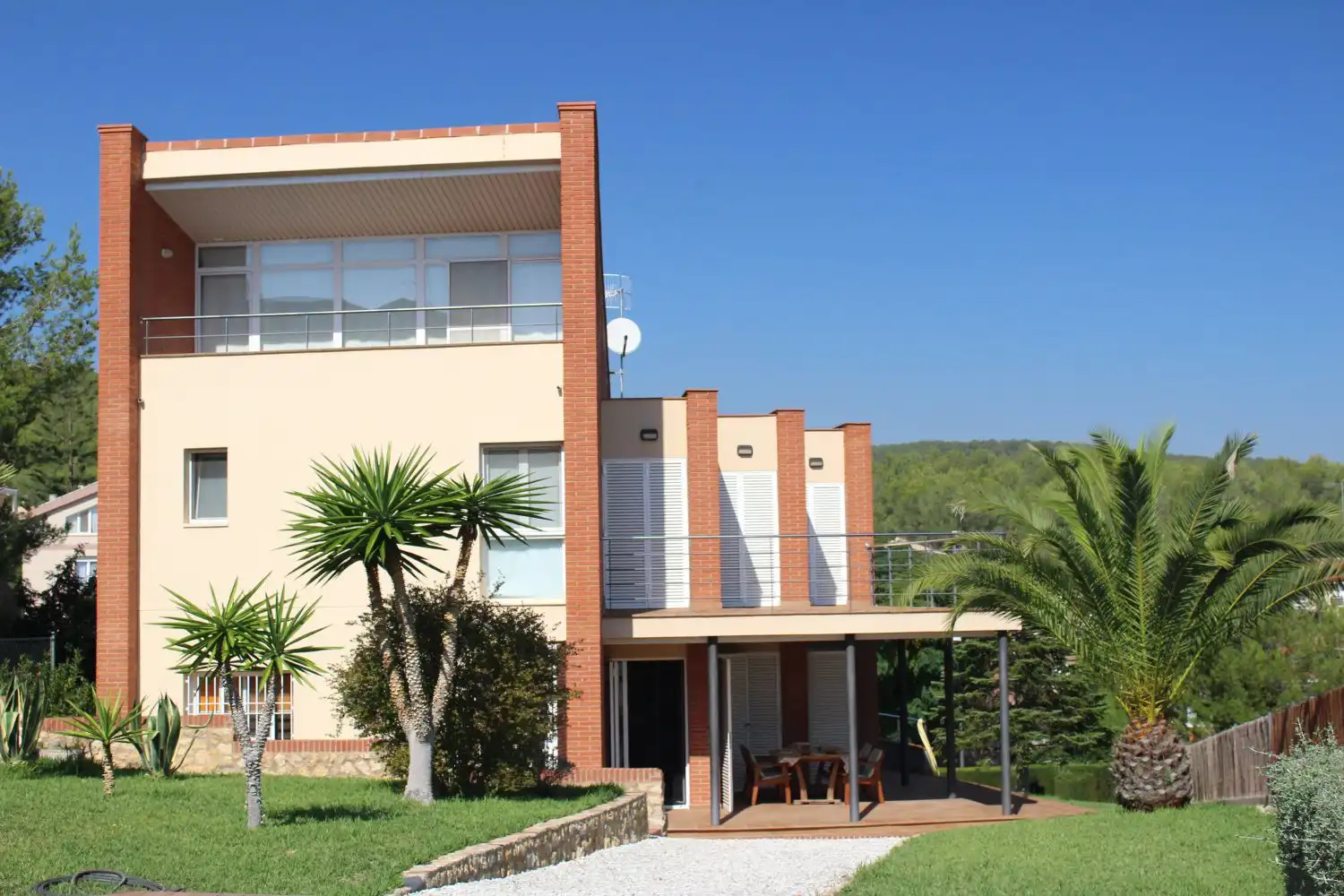 Vista exterior de Casa o xalet en venda en Urbanitzacions de Llevant