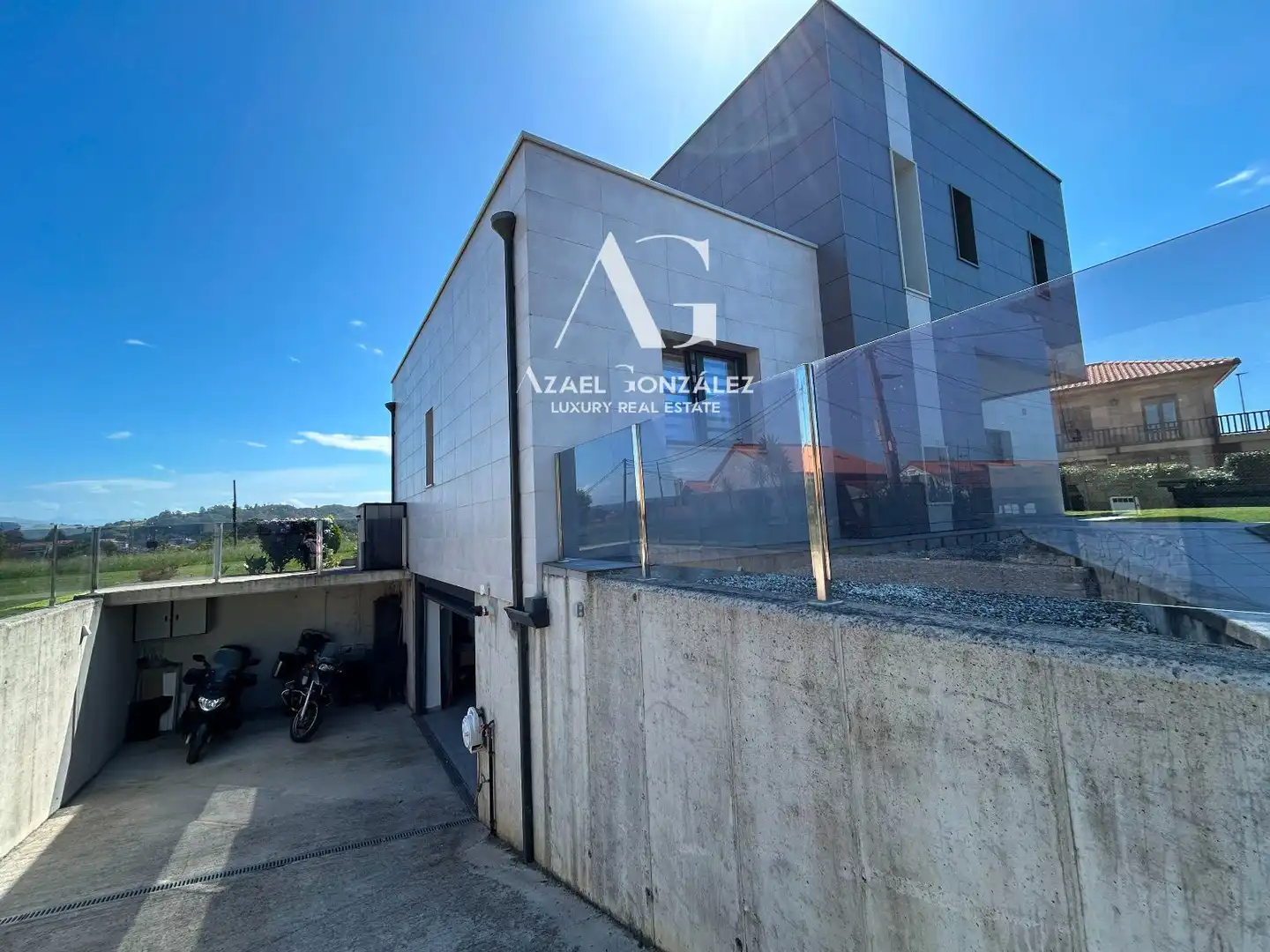 Exterior view of Houses for sale in Santander  with Heating, Private garden and Terrace