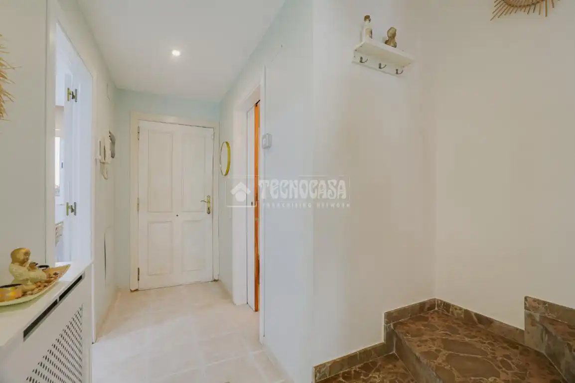 Einfamilien-Reihenhaus zum Verkauf in Terrassa mit Klimaanlage, Heizung und Terrasse