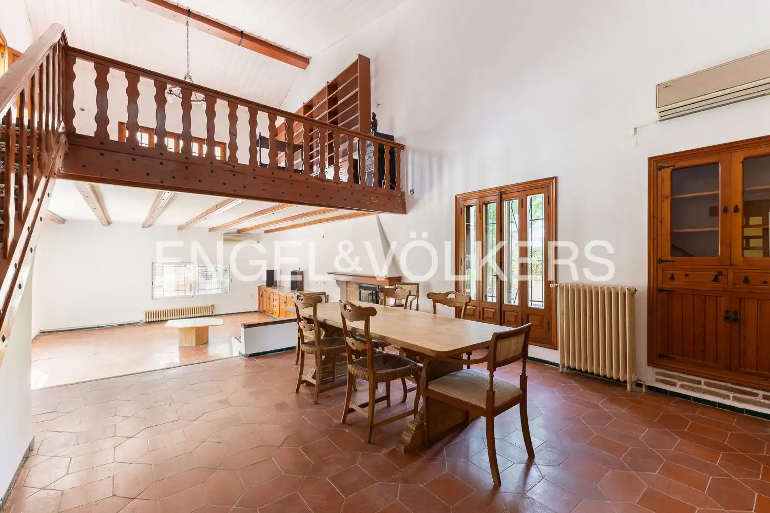 Comedor de Casa o chalet de alquiler en Paterna con Aire acondicionado, Calefacción y Jardín privado
