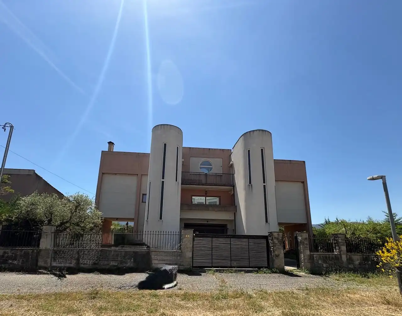 Vista exterior de Casa o xalet en venda en Vimbodí i Poblet amb Aire condicionat, Calefacció i Jardí privat