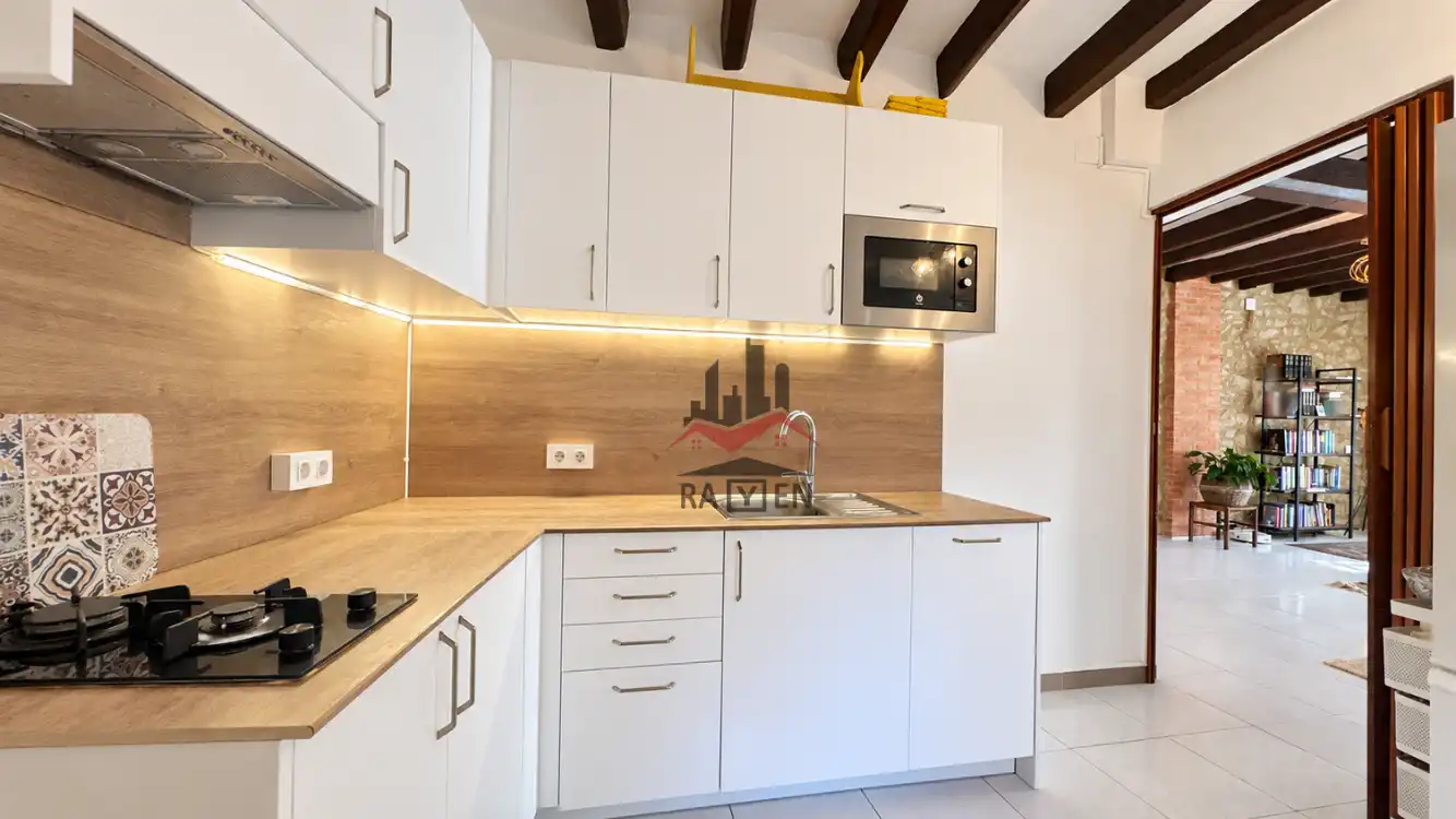 Cocina de Finca rústica en venta en Terrades con Calefacción y Jardín privado