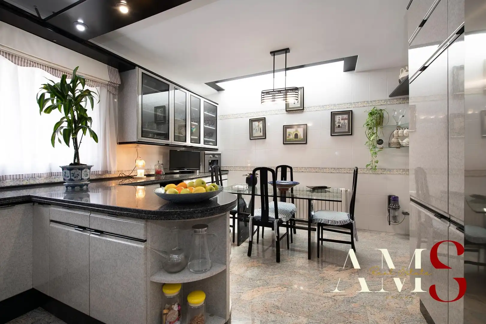 Detached house with terrace for sale in Carrer SIL, imagen 15