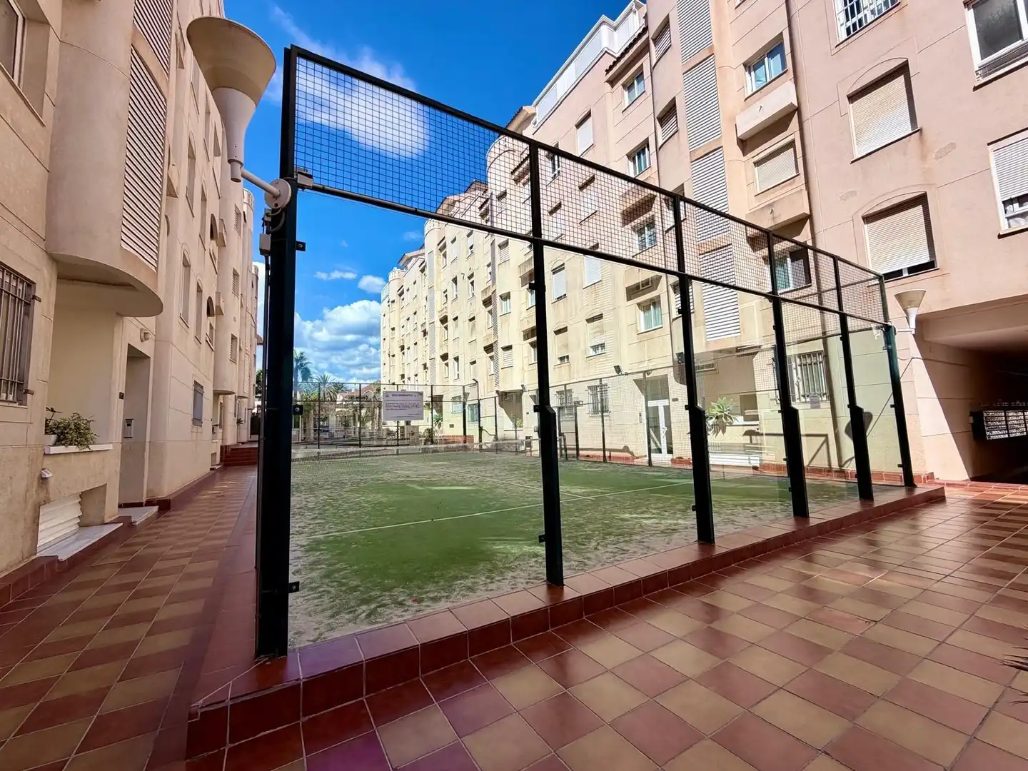 Vista exterior de Pis en venda en Aguadulce