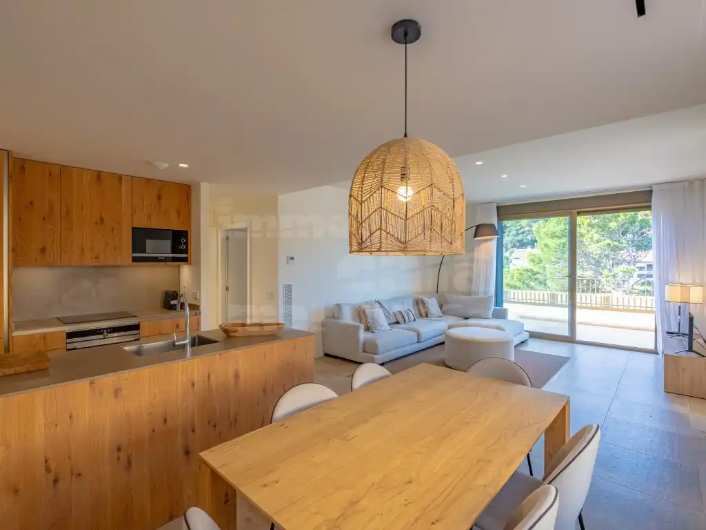 Sala de estar de Apartamento de alquiler en Begur