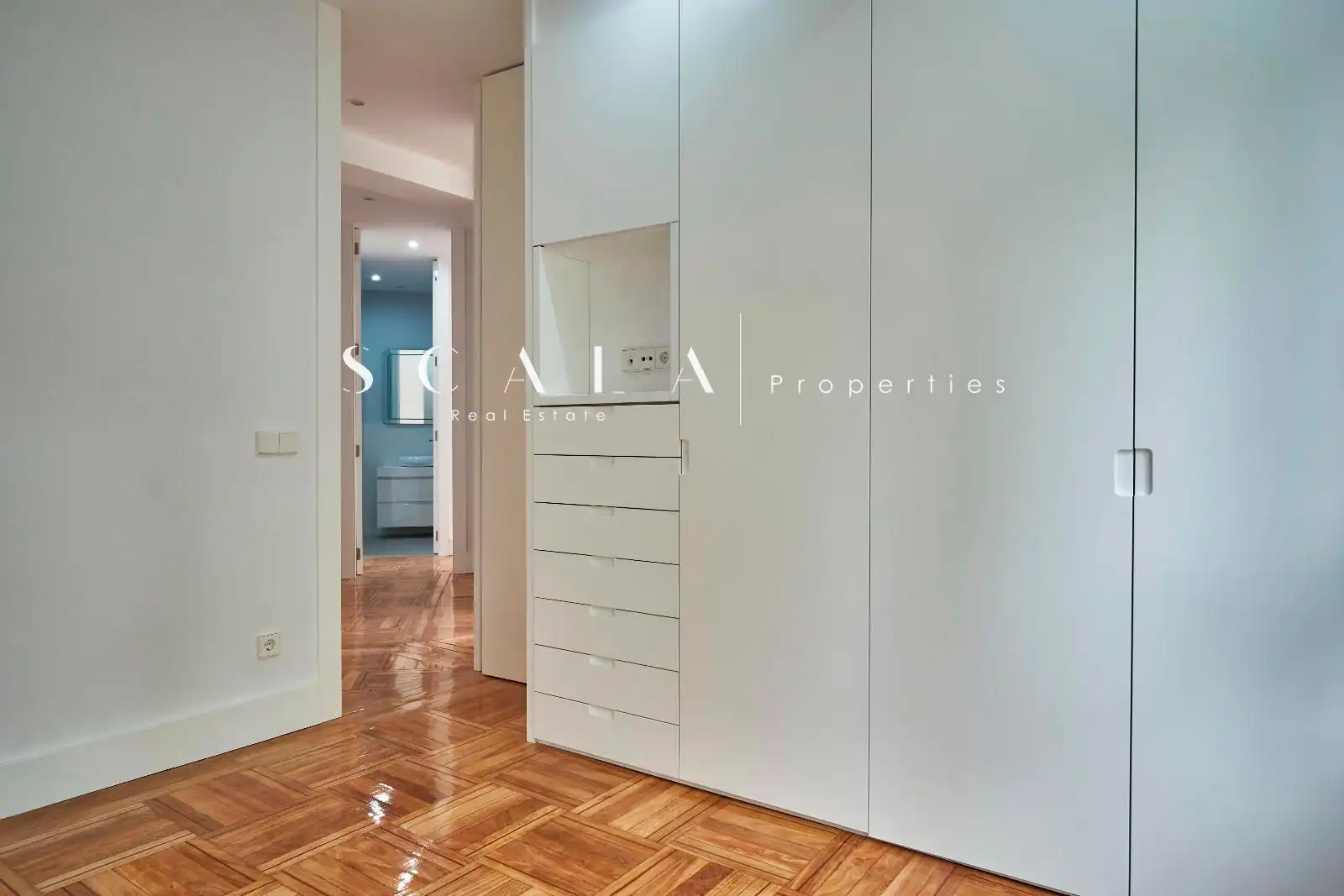 Piso con ascensor en venta en Conde de Peñalver, imagen 11