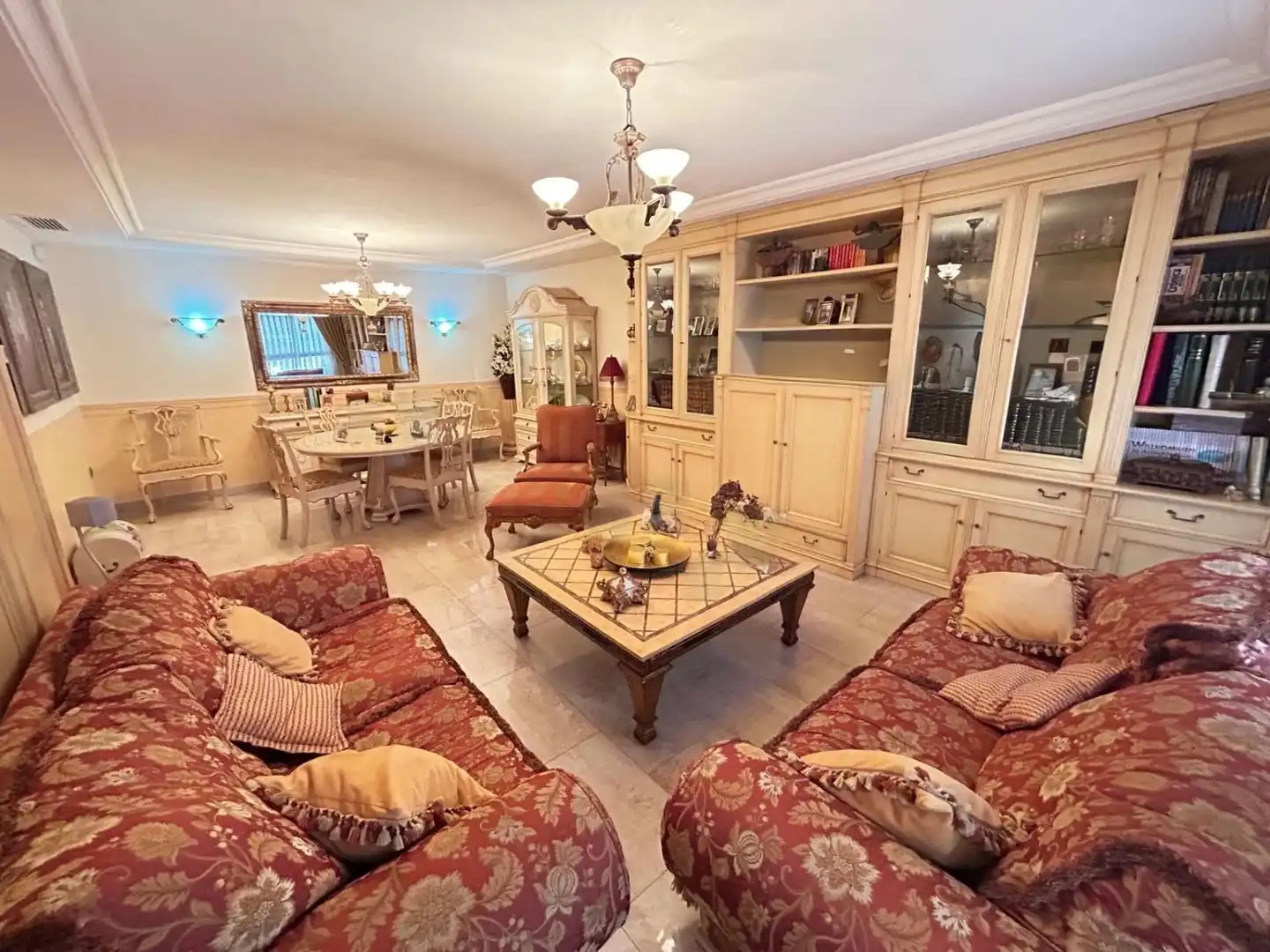 Casa adosada en venta en Crevillent