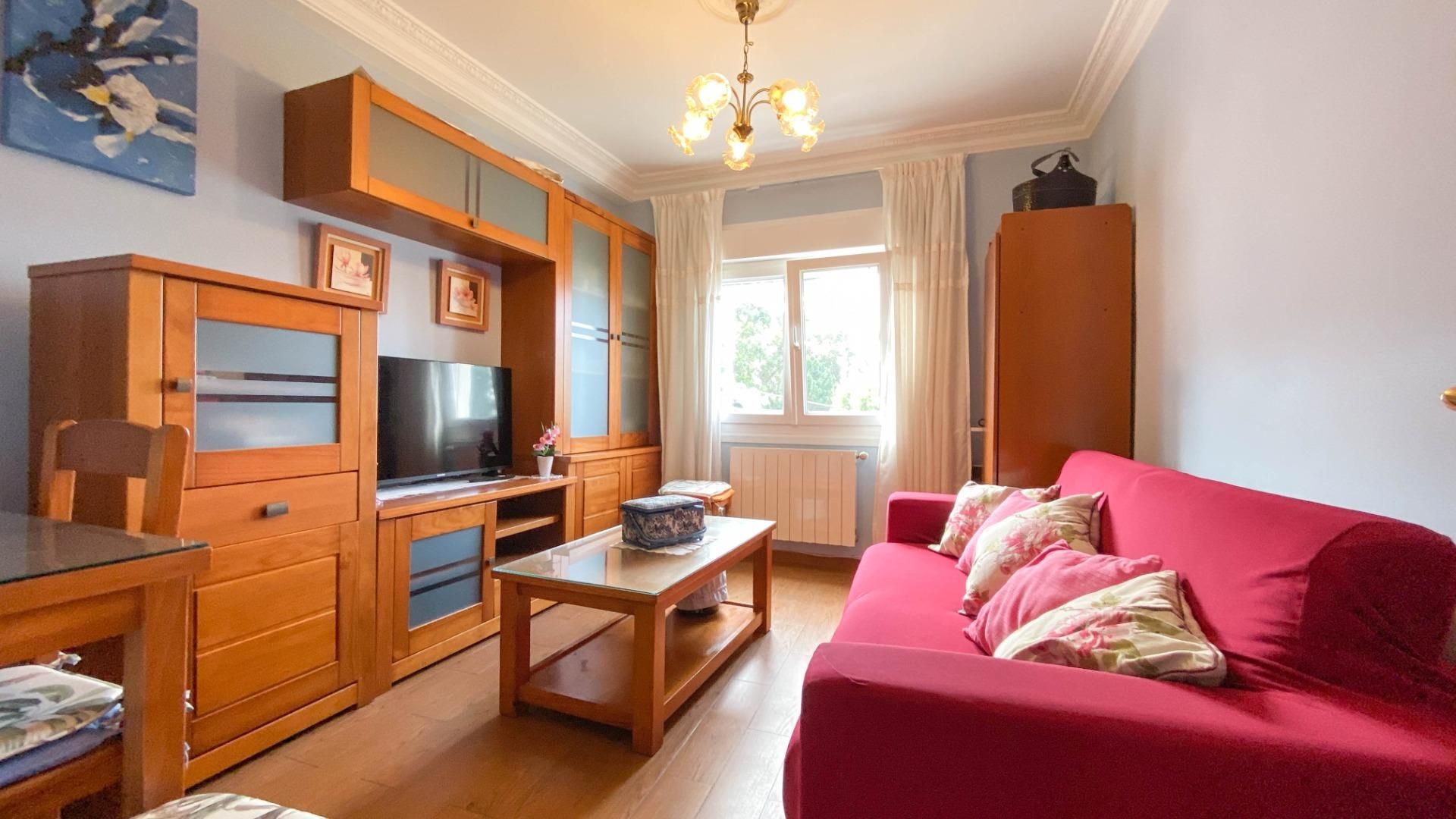 Living room of Flat to rent in Santander  with Heating
