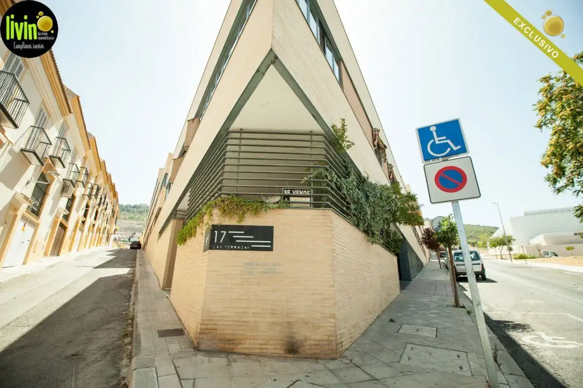 Exterior view of Flat for rent in Jaén  with Air Conditioner, Heating and Community pool