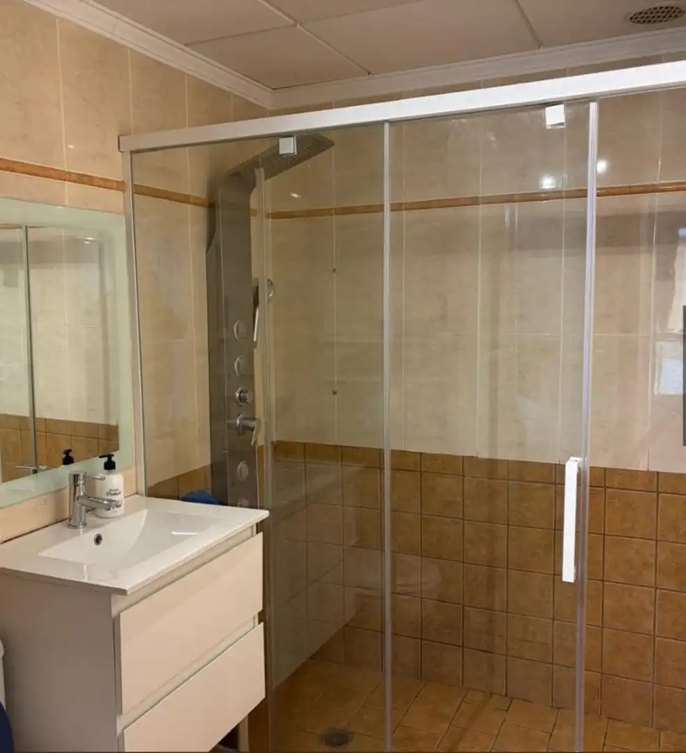 Baño de Ático en venta en Villena con Aire acondicionado, Calefacción y Terraza