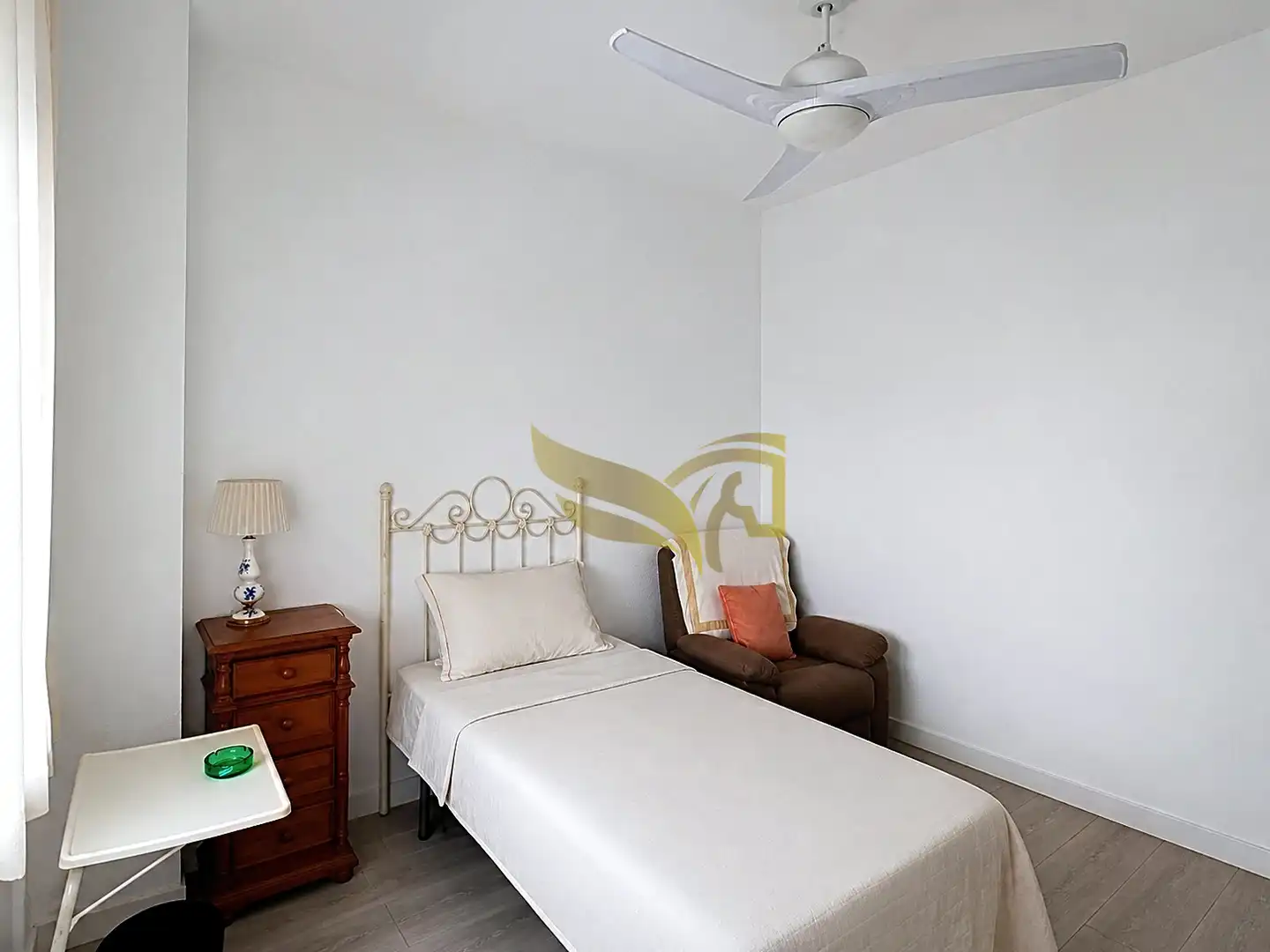 Bedroom of Flat for sale in Sevilla  with Air Conditioner, Heating and Furnished