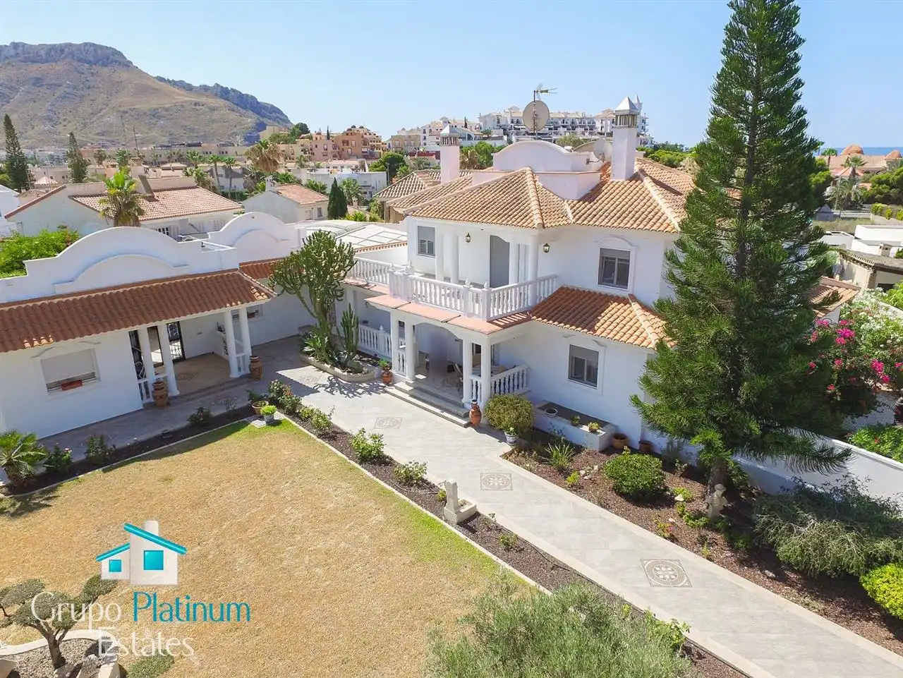 Vista exterior de Casa o chalet en venta en Águilas con Aire acondicionado, Calefacción y Jardín privado