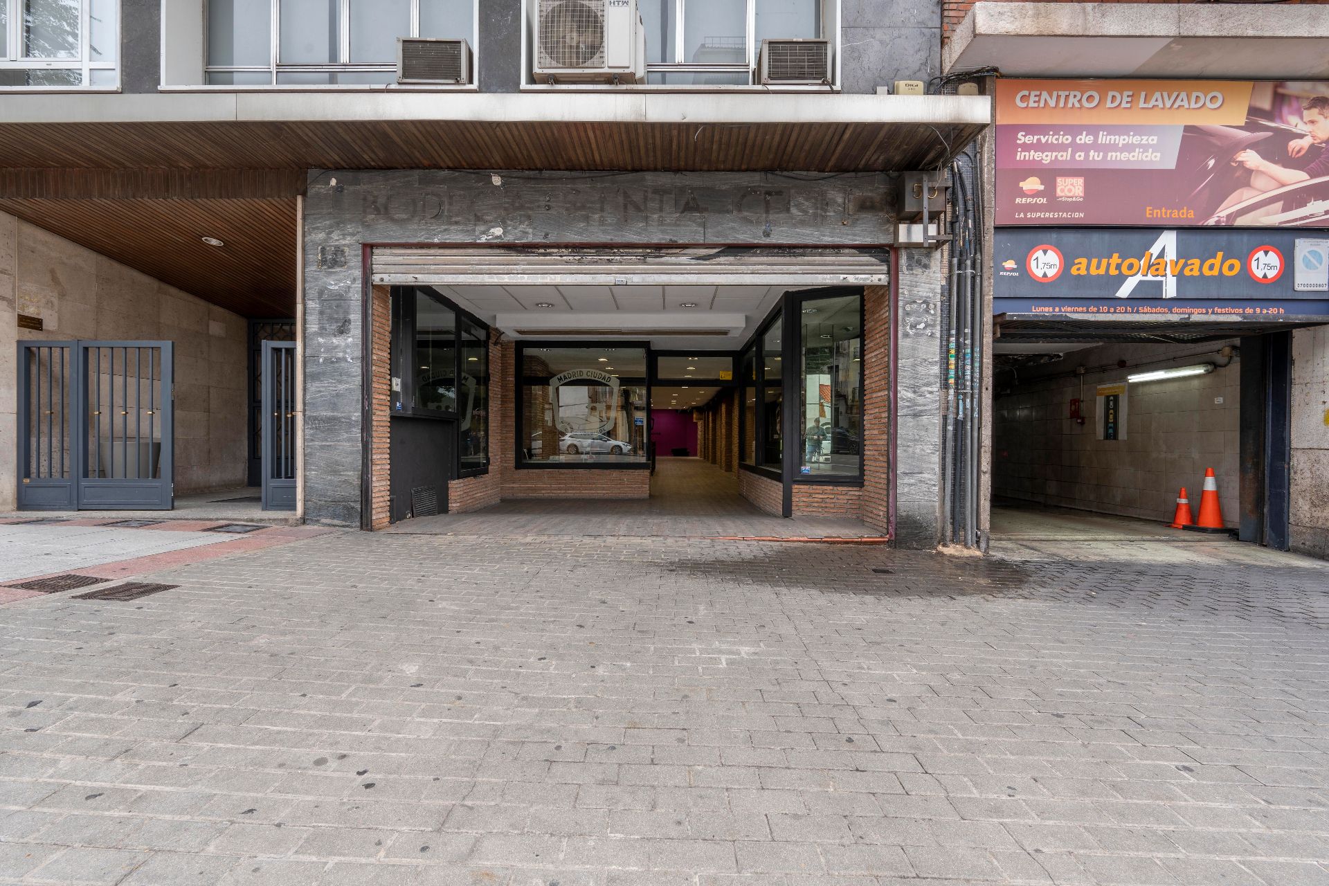 Local de lloguer en  Madrid Capital amb Aire condicionat, Calefacció i Parquet