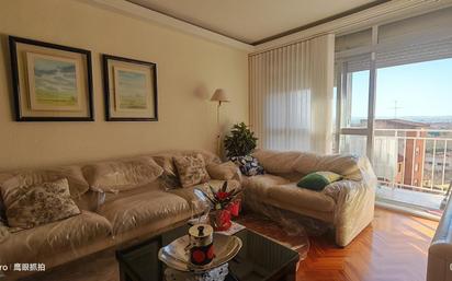 Living room of Flat for sale in Zamora Capital   with Heating and Balcony