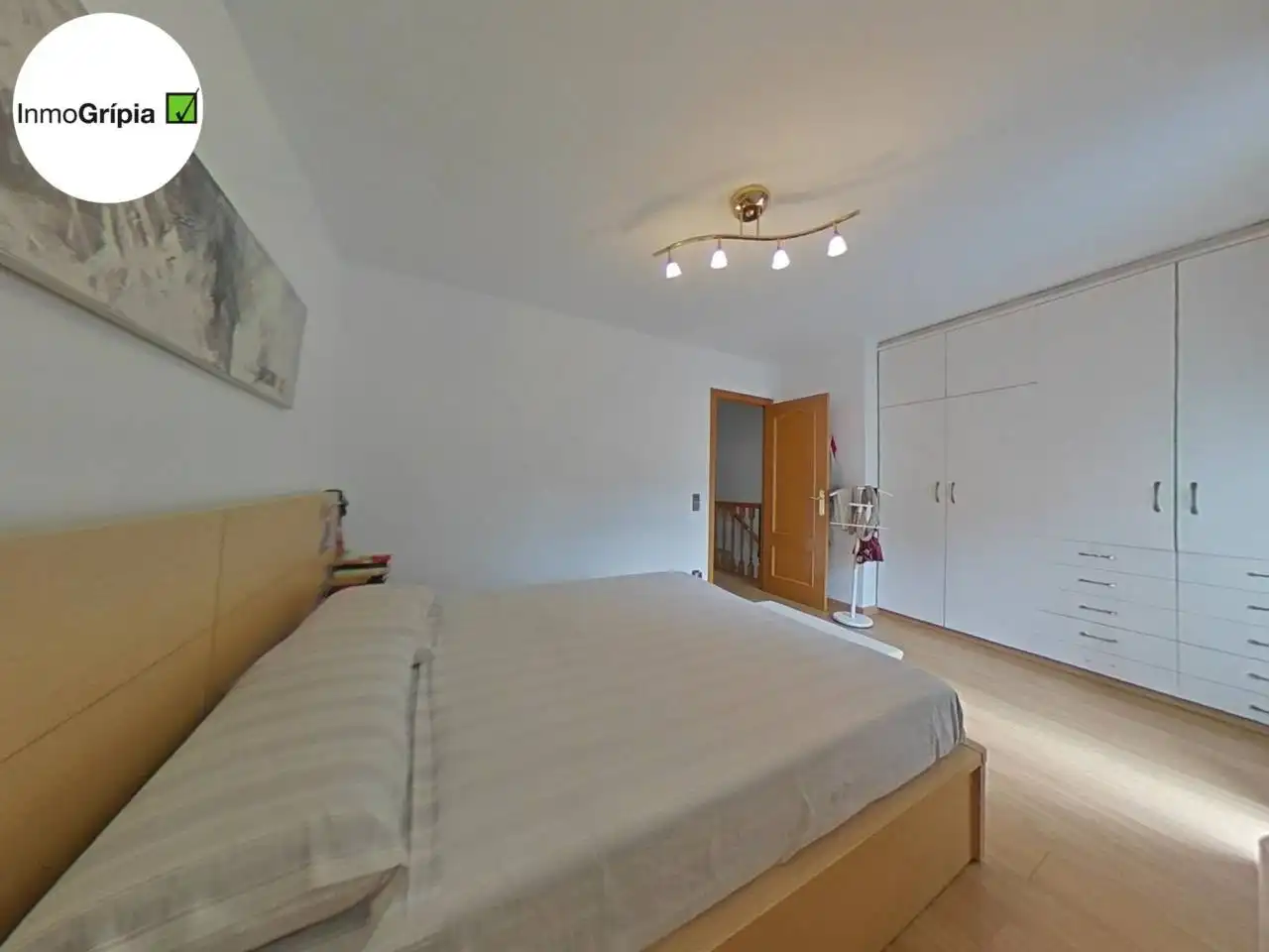 Bedroom of Houses for sale in Terrassa  with Air Conditioner, Heating and Parquet flooring