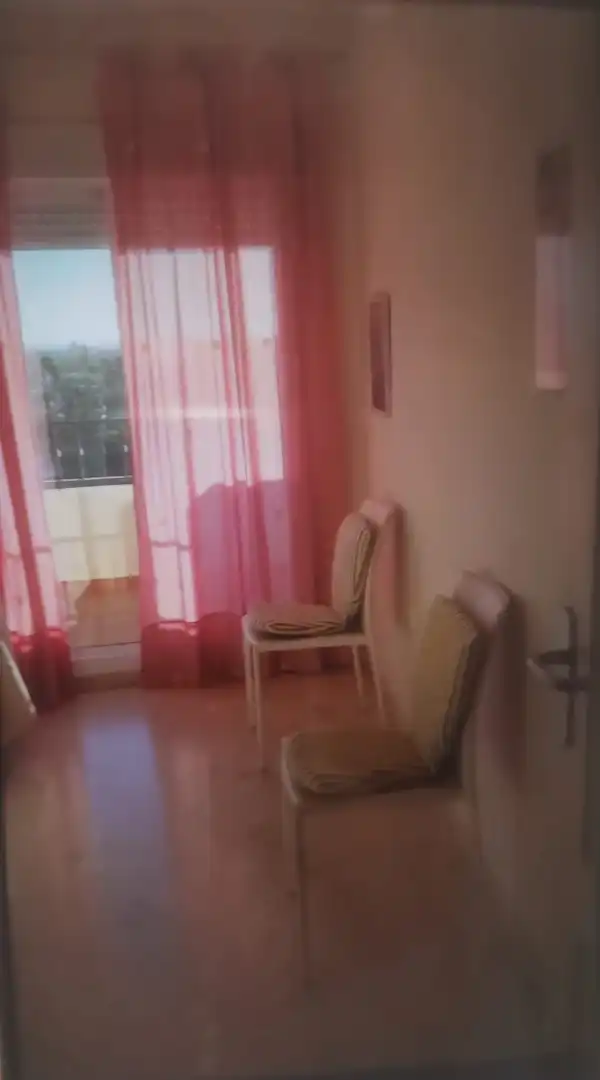 Dormitori de Àtic de lloguer en Motril amb Aire condicionat, Calefacció i Jardí privat