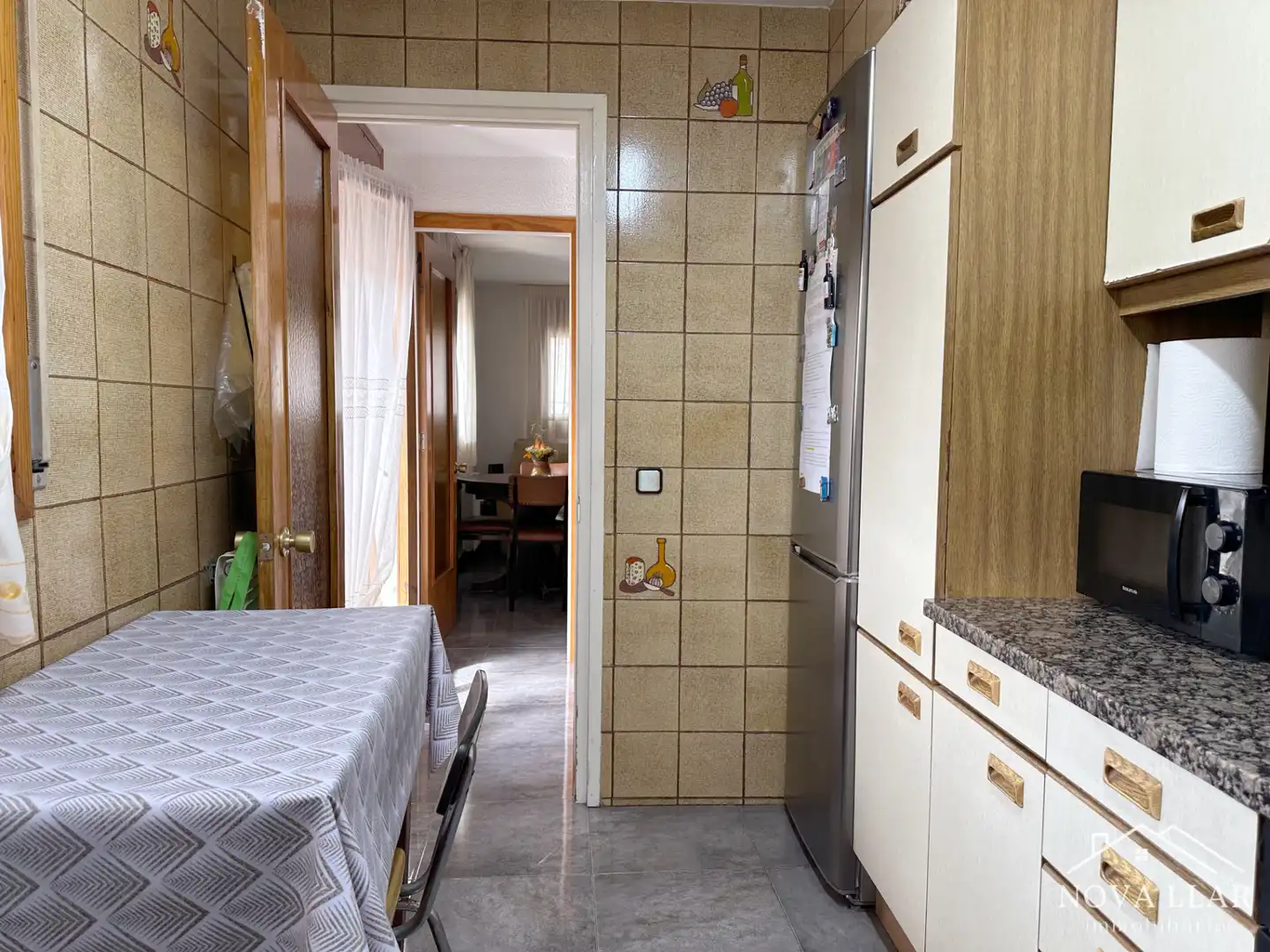 Cuina de Casa adosada en venda en Gombrèn amb Calefacció, Parquet i Forn