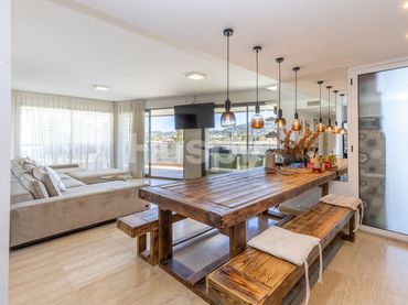 Wohnung mit Balkon zum Verkauf in Carrer Gregal