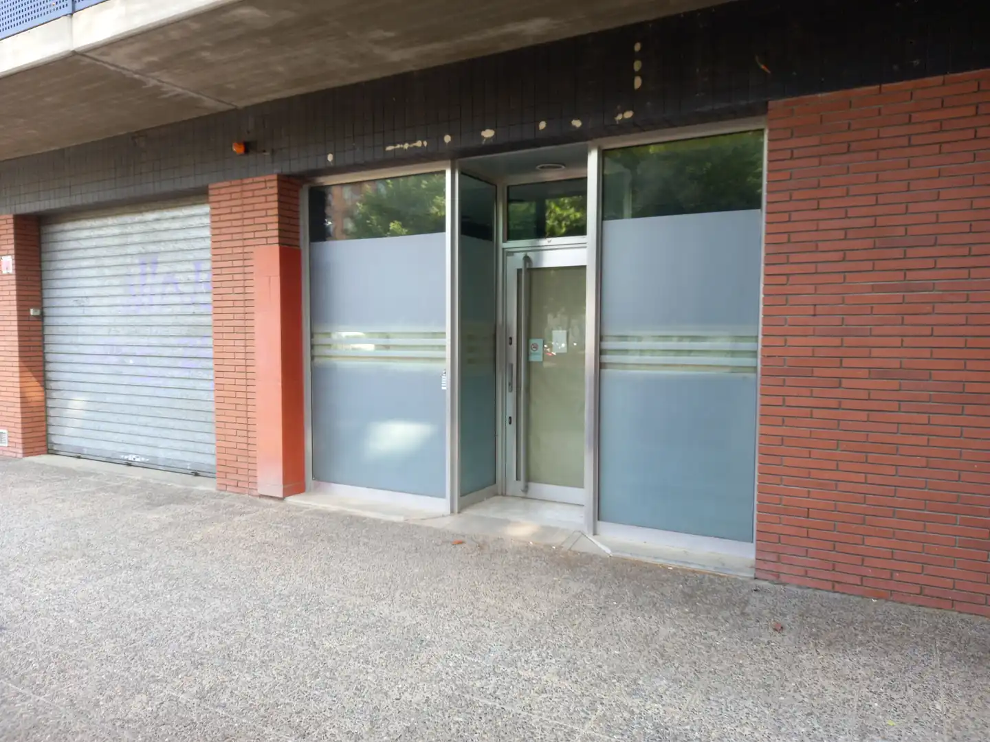 Local en venta en Vilablareix