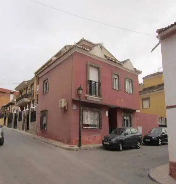 House for sale in Residencial Triana - Barrio Alto