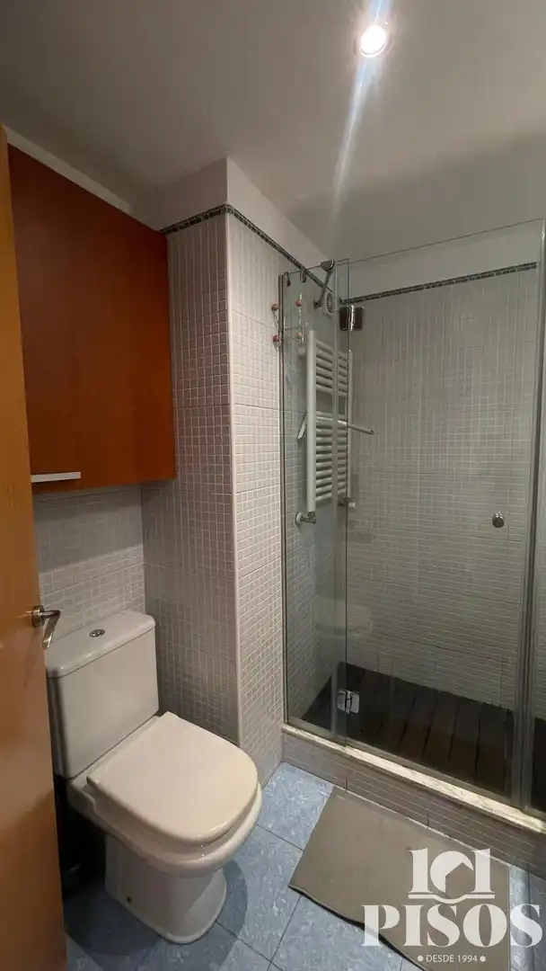 Baño de Piso de alquiler en Sant Cugat del Vallès con Calefacción, Parquet y Terraza