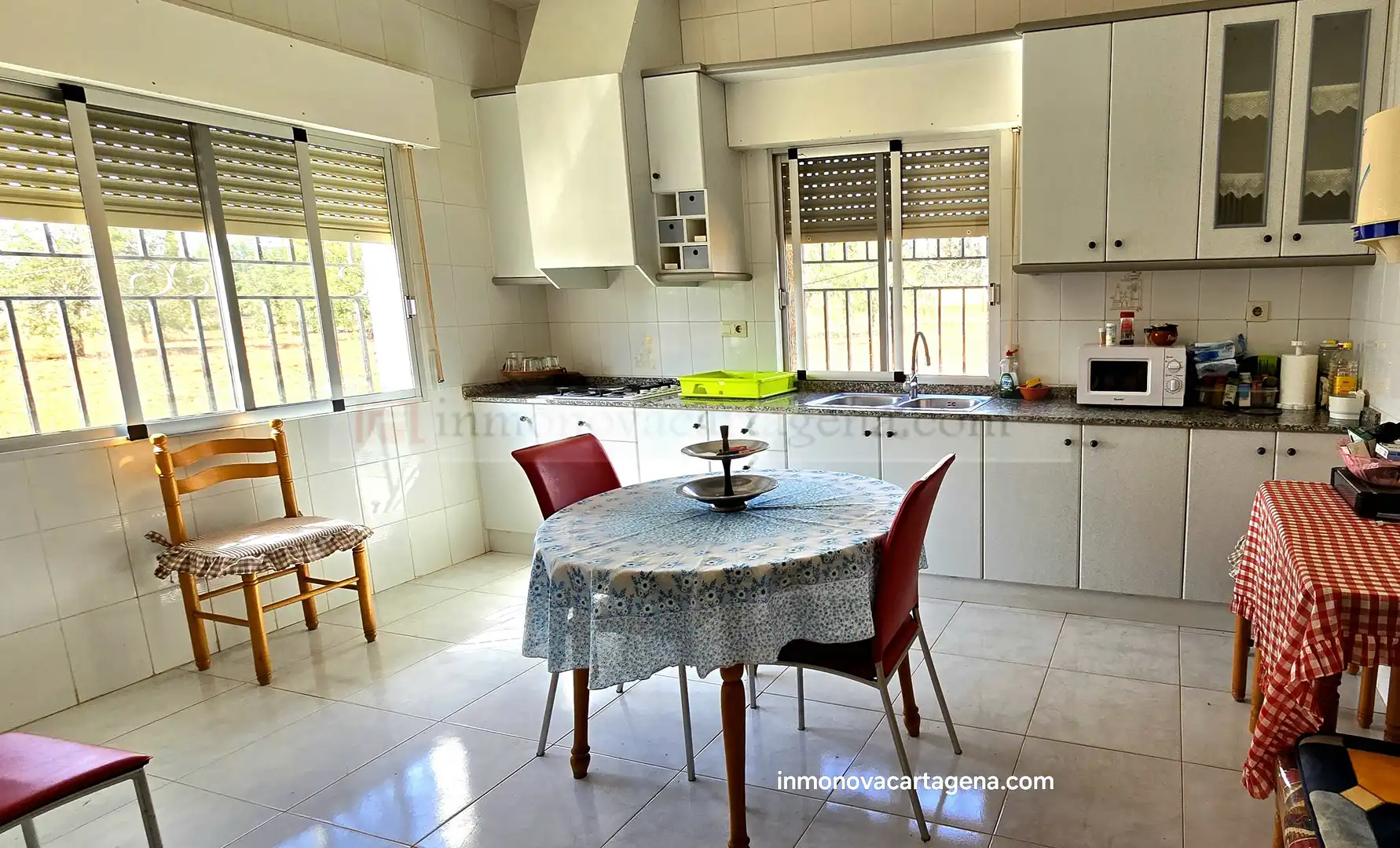 Casa rústica amb terrassa en venda a RM-E16 17, imagen 7