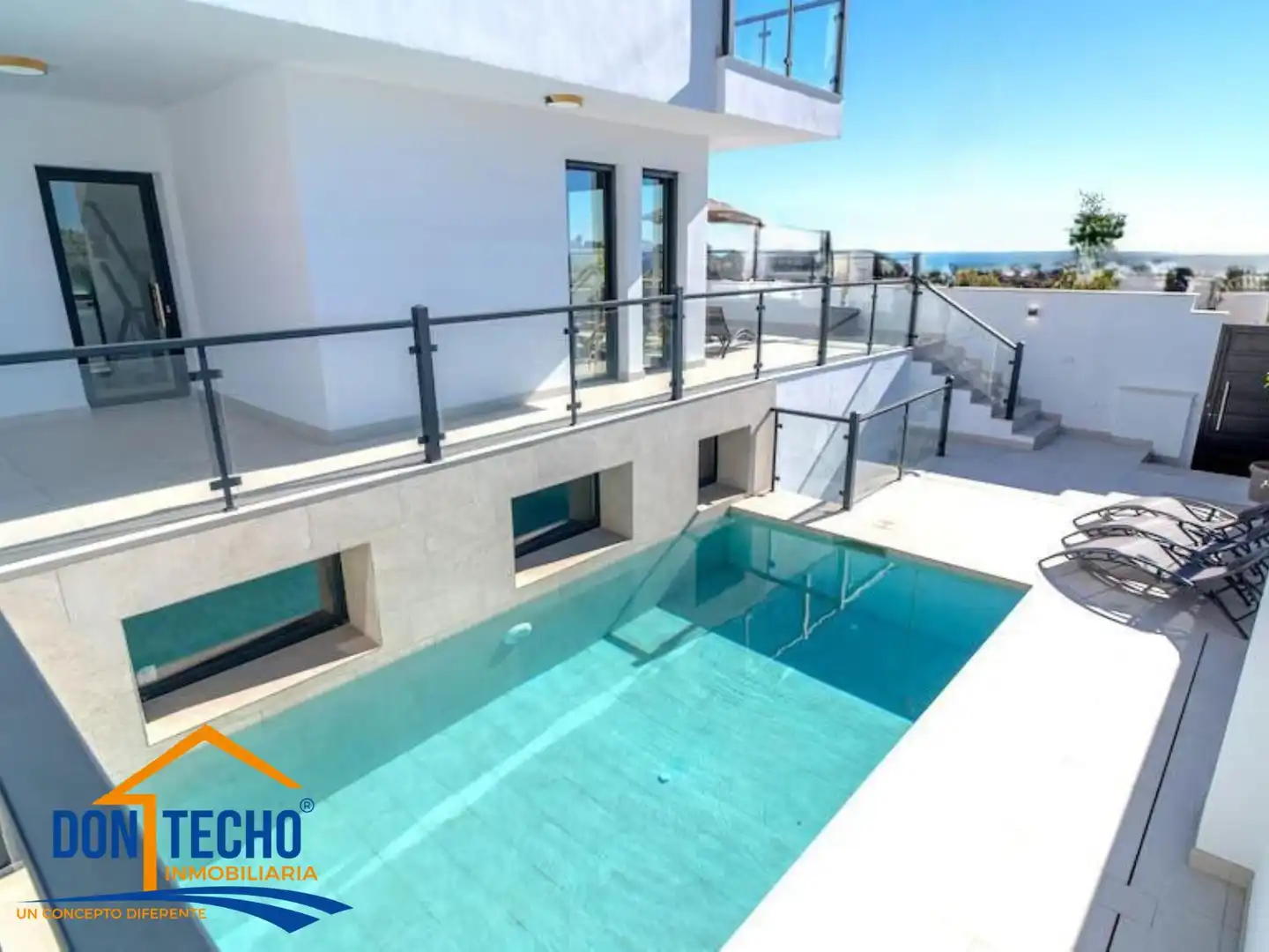 Swimming pool of Houses for sale in Nerja  with Air Conditioner, Terrace and Swimming Pool