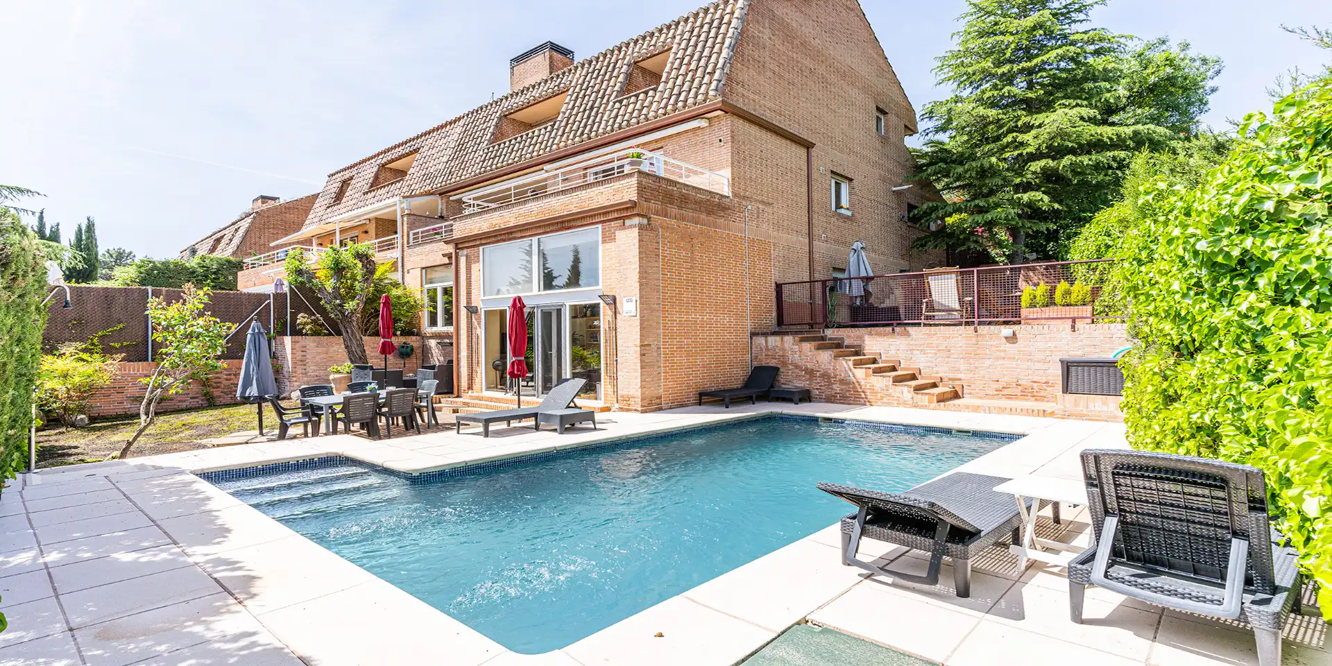 Piscina de Casa adosada en venda en Torrelodones amb Calefacció, Jardí privat i Piscina