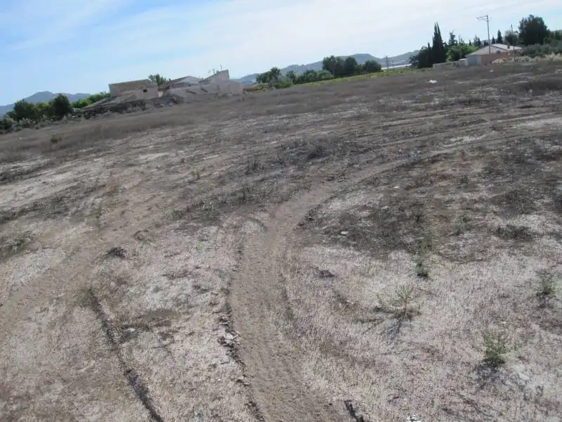 Finca rústica en venda en Novelda