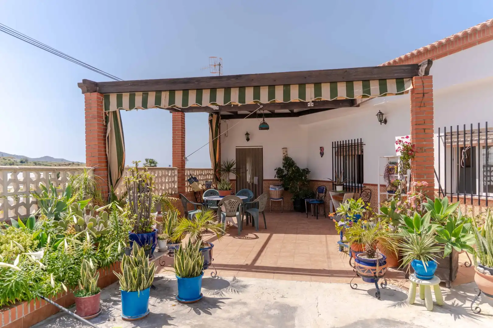 Terrasse von Country house zum Verkauf in Motril mit Heizung, Abstellraum und Schwimmbad