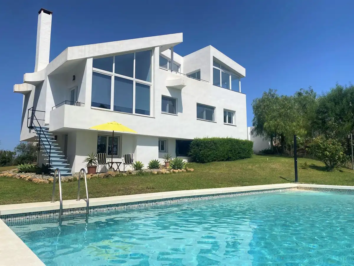 Villa mit Pool zum Verkauf in Altos de Estepona