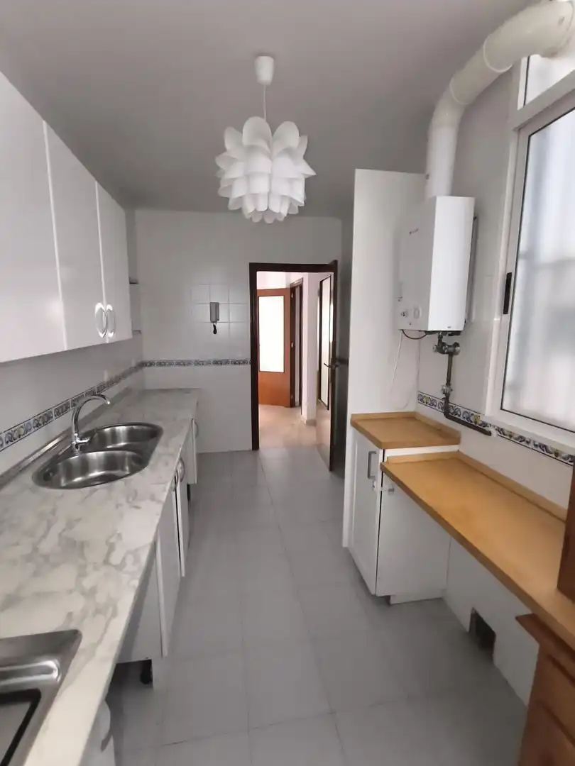 Cocina de Piso de alquiler en Sevilla con Aire acondicionado y Terraza