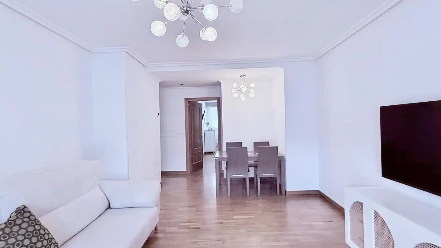 Piso con terraza en venta en Askorra Kalea, imagen 2