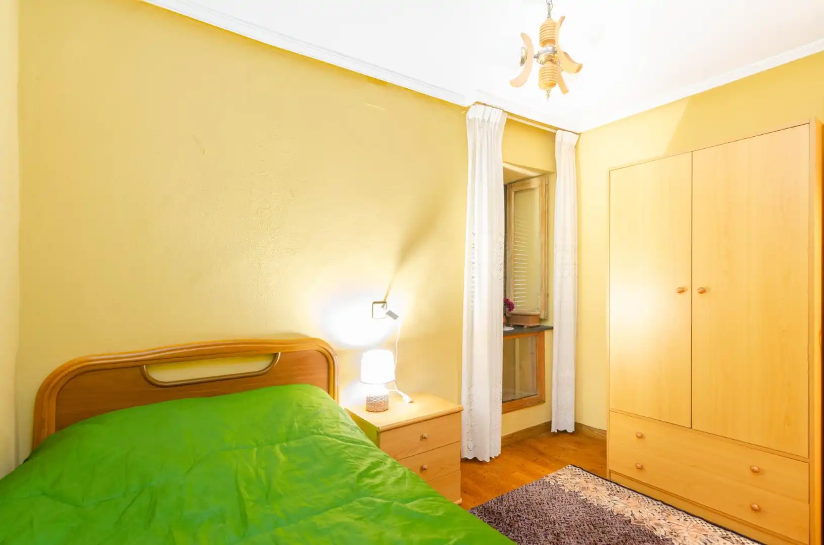 Habitación de Casa o chalet en venta en Mieres (Asturias) con Calefacción, Terraza y Amueblado
